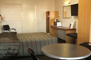 Motel Black Diamond Blackwater